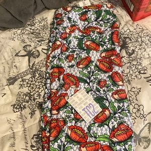 TC2 Lularoe leggings